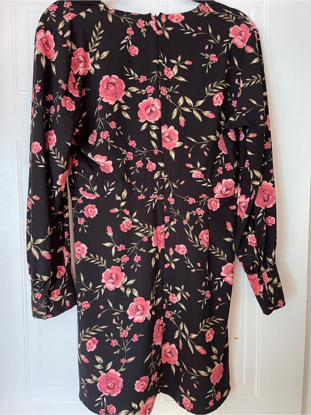 Dynamite Black Floral Button-Front V-Neck Dress with Pink Roses - Picture 2 of 3
